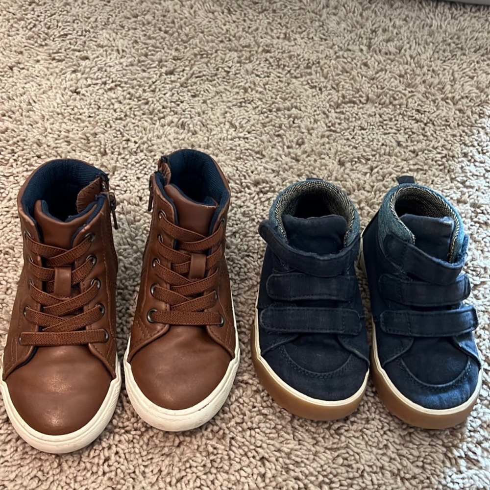 Boys shoes